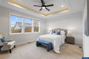 1643 York Butte Ave SE, Salem, OR 97306 - Photo 25