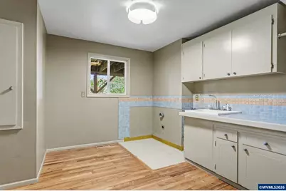 875 Caroline St S, Salem, OR 97302 - Photo 25