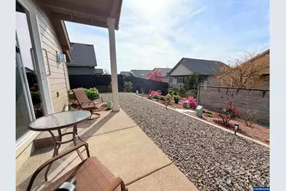 2107 SE Academy St, Dallas, OR 97338 - Photo 5