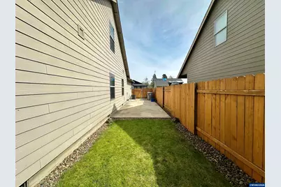 3434 Bald Eagle Dr, Lebanon, OR 97355 - Photo 21