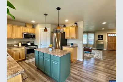 3434 Bald Eagle Dr, Lebanon, OR 97355 - Photo 7