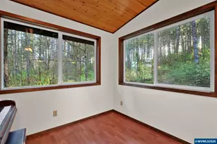 23220 Burgett Creek Rd, Philomath, OR 97370 - Photo 27