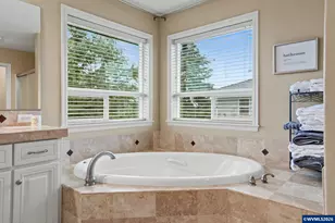 555 Yapa Dr, Silverton, OR 97381 - Photo 29