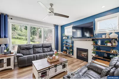 808 Northpoint Lp, Brownsville, OR 97327 - Photo 9