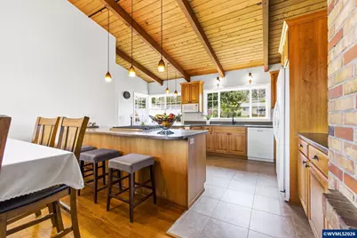 4064 Barrett St S, Salem, OR 97302 - Photo 9