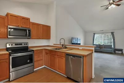 4796 Carolina Av NE, Salem, OR 97305 - Photo 11