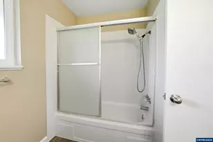 1710 Dearborn Ave NE, Keizer, OR 97303 - Photo 21