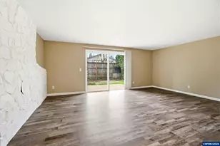 1710 Dearborn Ave NE, Keizer, OR 97303 - Photo 9