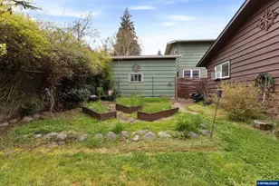 776 Judson St SE, Salem, OR 97302 - Photo 39