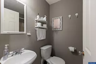 776 Judson St SE, Salem, OR 97302 - Photo 25