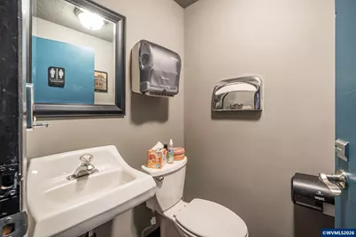 442 1st St W, Albany, OR 97321 - Photo 21