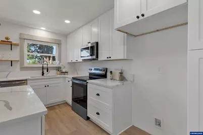 1545 16th St NE, Salem, OR 97301 - Photo 17