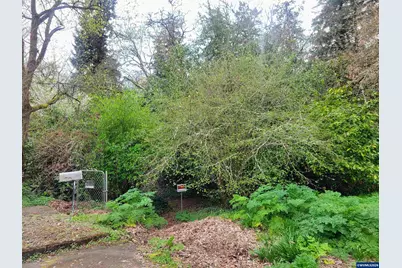 1110 Lee St SE, Salem, OR 97301 - Photo 3