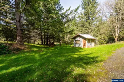 23939 Raze Rd, Elmira, OR 97437 - Photo 35