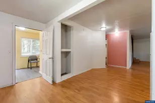 23939 Raze Rd, Elmira, OR 97437 - Photo 21