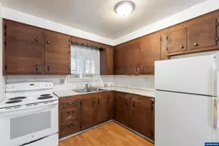 23939 Raze Rd, Elmira, OR 97437 - Photo 19