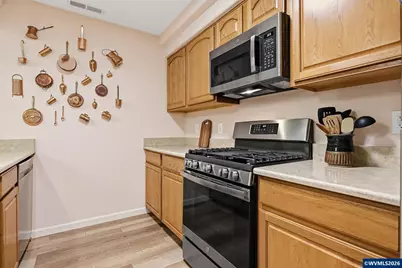 420 Walnut Wy, Silverton, OR 97381 - Photo 11