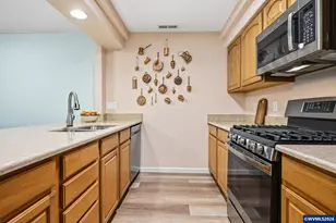 420 Walnut Way, Silverton, OR 97381 - Photo 9