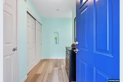 420 Walnut Wy, Silverton, OR 97381 - Photo 5