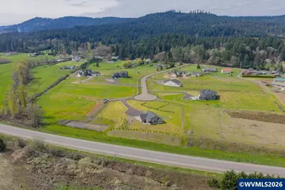 360 NW Earliblue Dr, Corvallis, OR 97330 - Photo 41