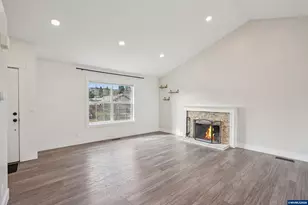 2253 Mosswood Ct S, Salem, OR 97306 - Photo 3