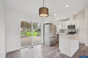 2253 Mosswood Ct S, Salem, OR 97306 - Photo 7