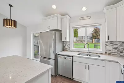 2253 Mosswood Ct S, Salem, OR 97306 - Photo 9