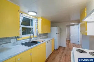 805-815 4th Av, Sweet Home, OR 97386 - Photo 9