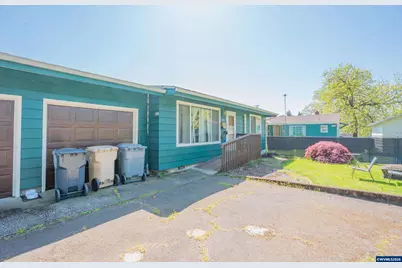 1178 Hiatt (1174, 1160) St, Lebanon, OR 97355 - Photo 3