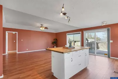 1694 Sunrise Cir NW, Salem, OR 97304 - Photo 17