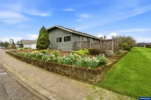 1694 Sunrise Cir NW, Salem, OR 97304 - Photo 27