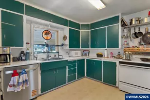 465 SW Oakdale Ave, Dallas, OR 97338 - Photo 11