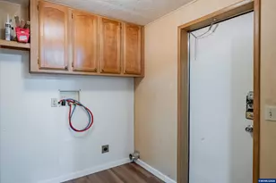 40874 Or-228 Hwy, Sweet Home, OR 97386 - Photo 13