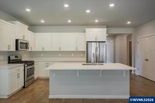 315 Cypress St, Mount Angel, OR 97362 - Photo 15