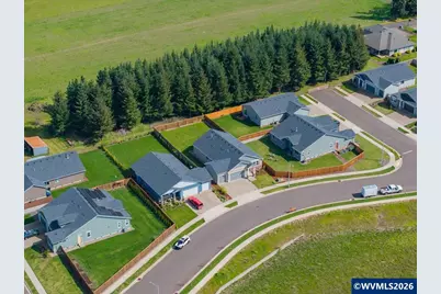 315 Cypress St, Mount Angel, OR 97362 - Photo 5