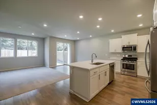 315 Cypress St, Mount Angel, OR 97362 - Photo 13