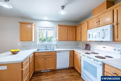 1825 SW Easy St, Corvallis, OR 97333 - Photo 13