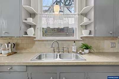 2415 Cottage St SE, Salem, OR 97302 - Photo 13