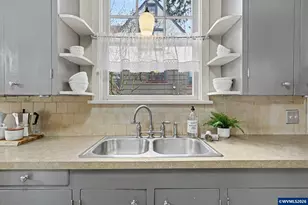 2415 Cottage St SE, Salem, OR 97302 - Photo 13