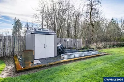 537 Hillview Dr, Lebanon, OR 97355 - Photo 29