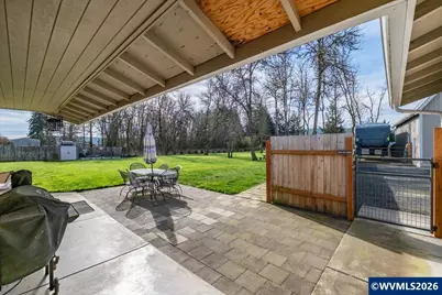 537 Hillview Dr, Lebanon, OR 97355 - Photo 27