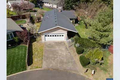 1584 NW Spray Ct, Roseburg, OR 97471 - Photo 1