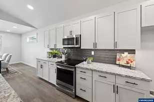 3144 S 13th St, Lebanon, OR 97355 - Photo 3