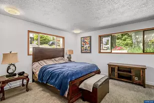 2341 NE 35th St, Lincoln City, OR 97367 - Photo 37