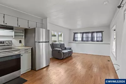 107 47th Av NE, Salem, OR 97301 - Photo 5