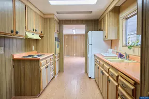 5510 Windsor Island #30 Rd N, Keizer, OR 97303 - Photo 13