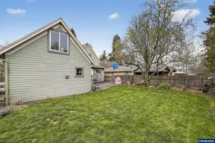 352 21st Av NE, Salem, OR 97301 - Photo 31