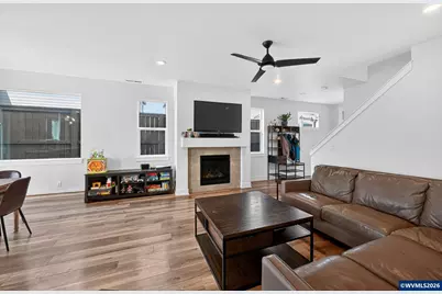 60903 SE Epic Pl, Bend, OR 97702 - Photo 7