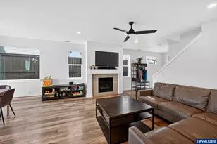 60903 SE Epic Pl, Bend, OR 97702 - Photo 7