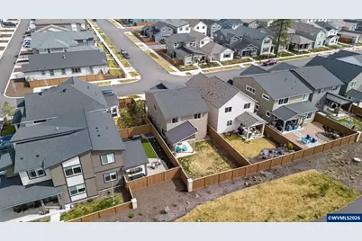 60903 SE Epic Pl, Bend, OR 97702 - Photo 37